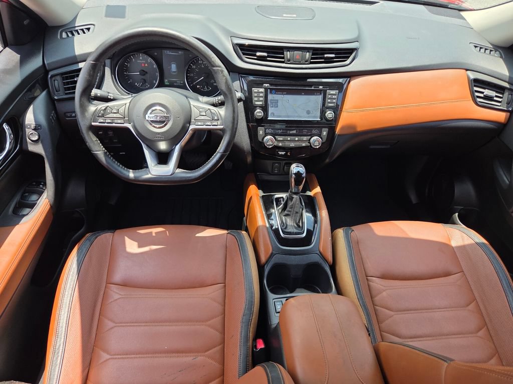 Used 2017 Nissan Rogue SL w/ SL Premium Package FWD image 6