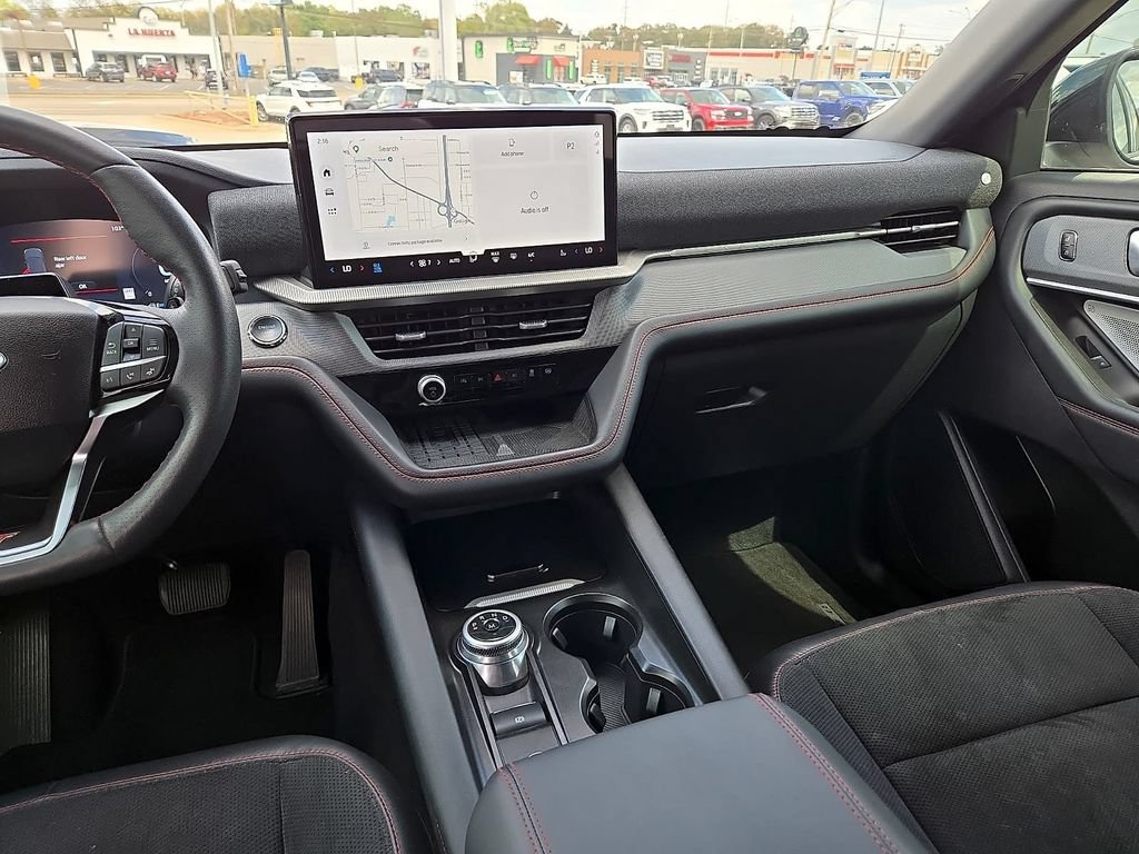 Used 2025 Ford Explorer ST AWD/4WD image 13