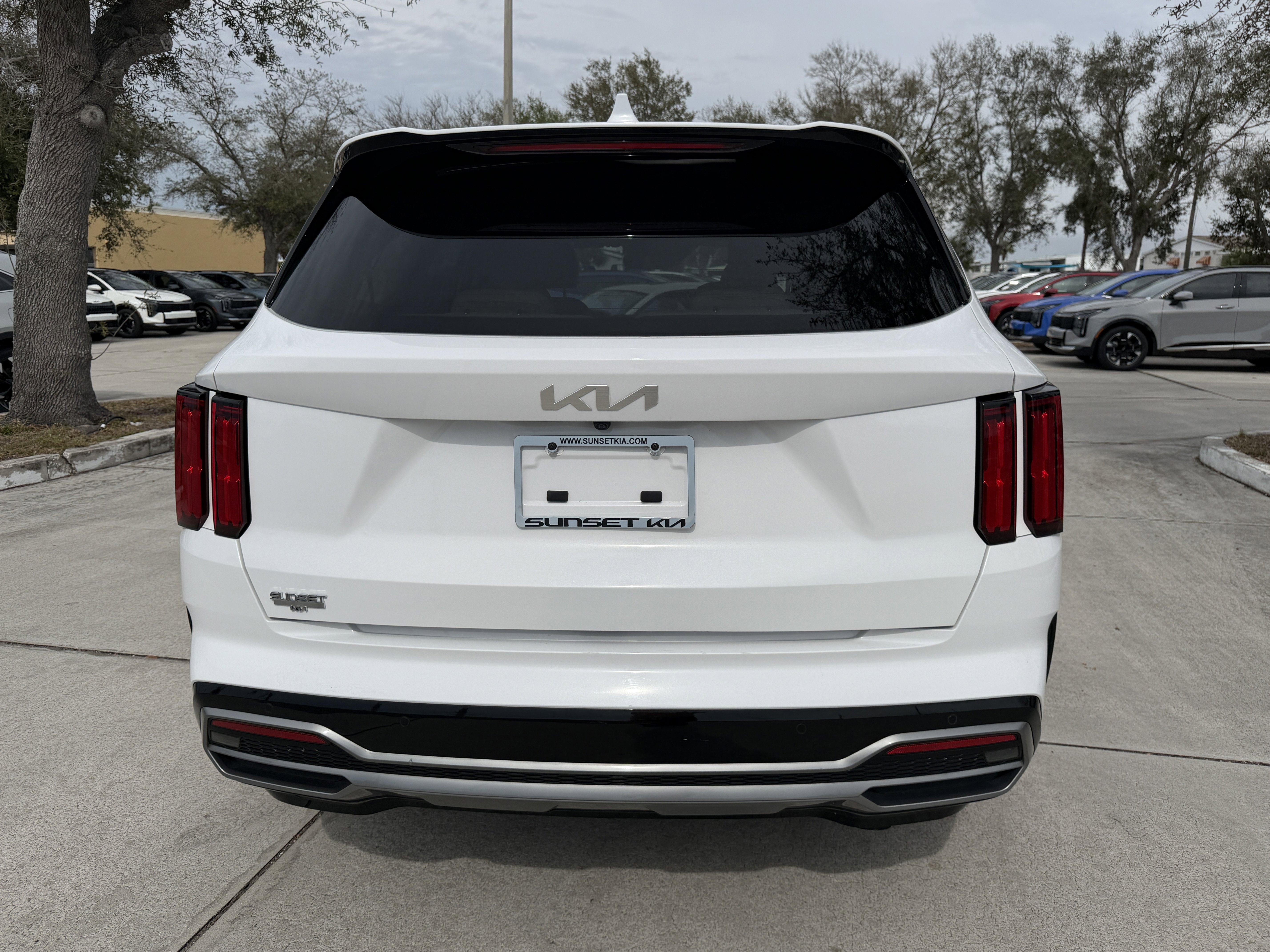 Certified 2023 Kia Sorento SX image 5