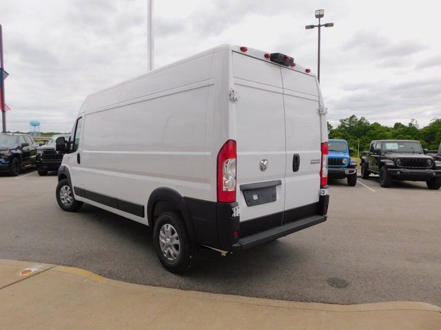 New 2024 RAM ProMaster 2500 w/ Quick Order Package 22G SLT image 7