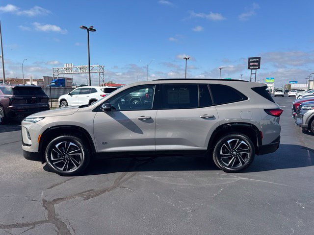 Used 2026 Buick Enclave Sport Touring FWD image 8