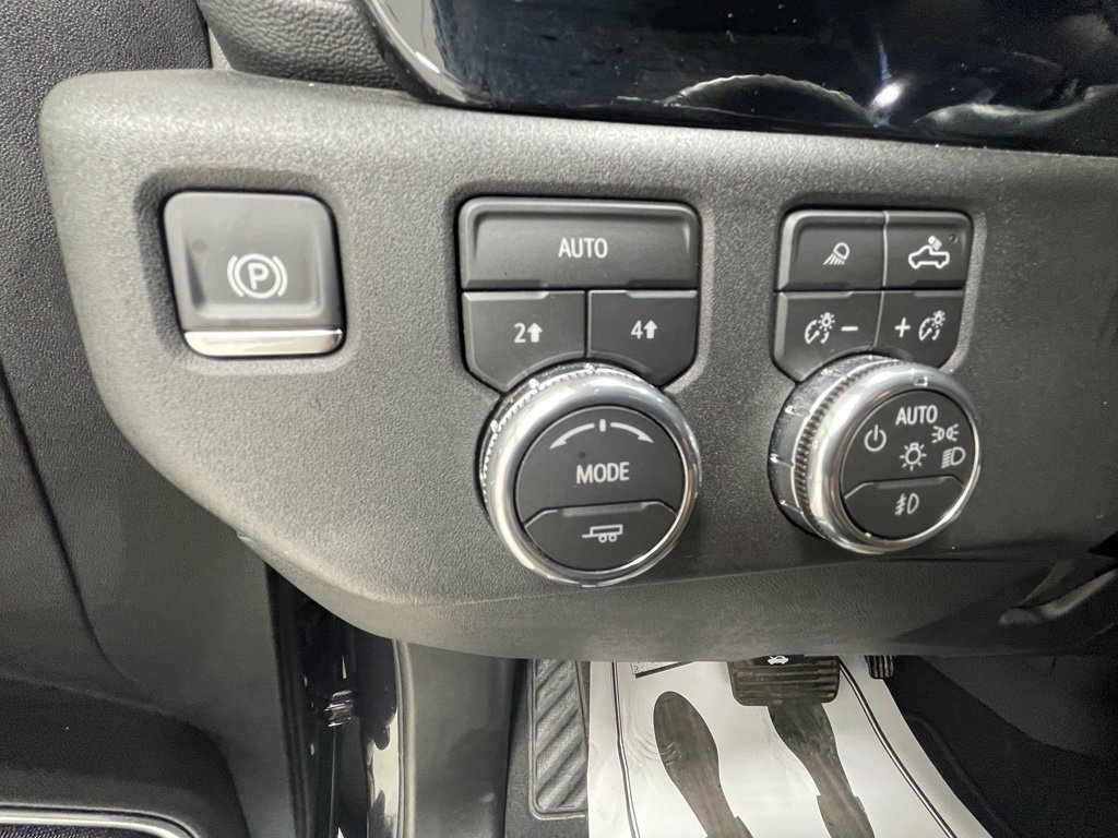 Used 2026 GMC Sierra 1500 SLT AWD/4WD image 26