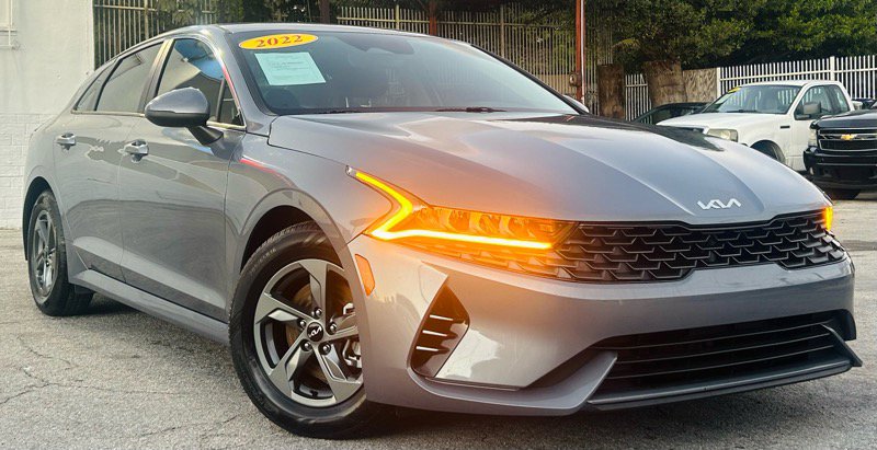 Used 2022 Kia K5 LX image 5