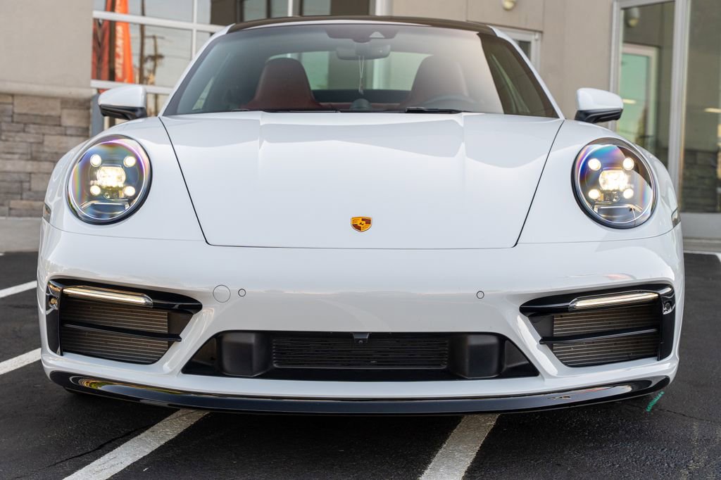 Used 2023 Porsche 911 Carrera S RWD image 4