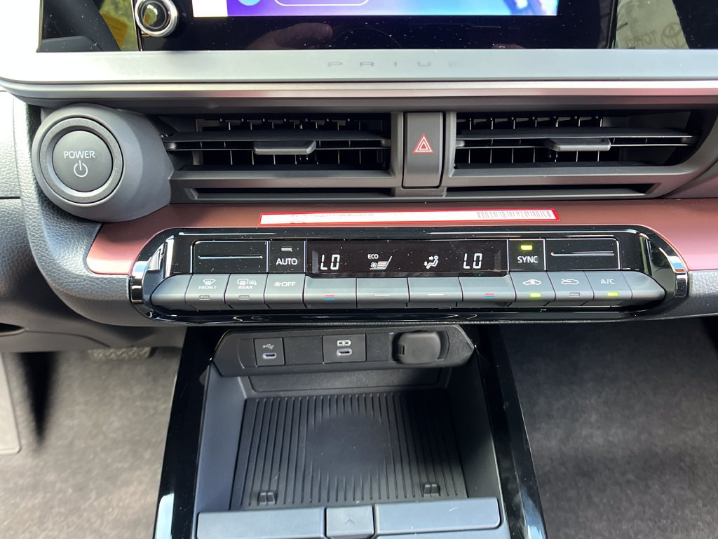 New 2027 Toyota Prius Plug-In Hybrid FWD image 17