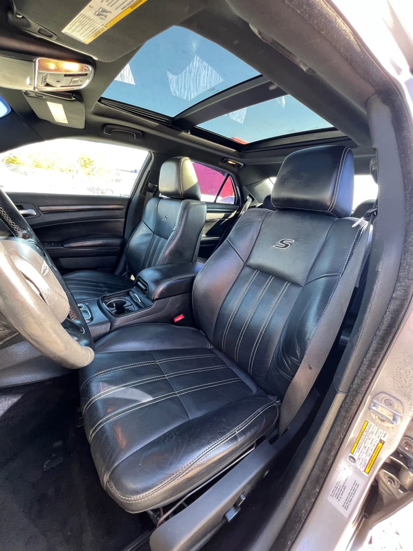 Used 2015 Chrysler 300 S image 7