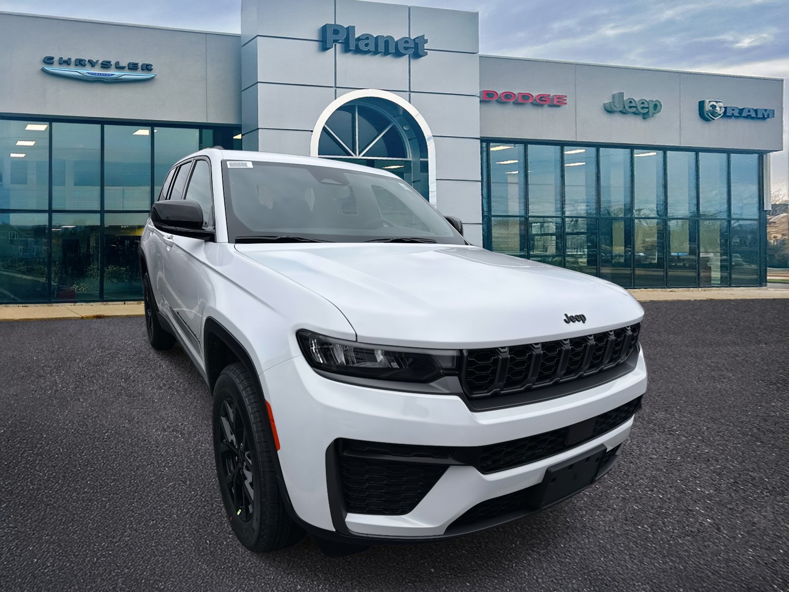 New 2026 Jeep Grand Cherokee Altitude AWD/4WD image 1