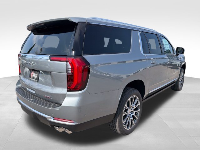New 2026 GMC Yukon XL Denali w/ Denali Reserve Package AWD/4WD image 7