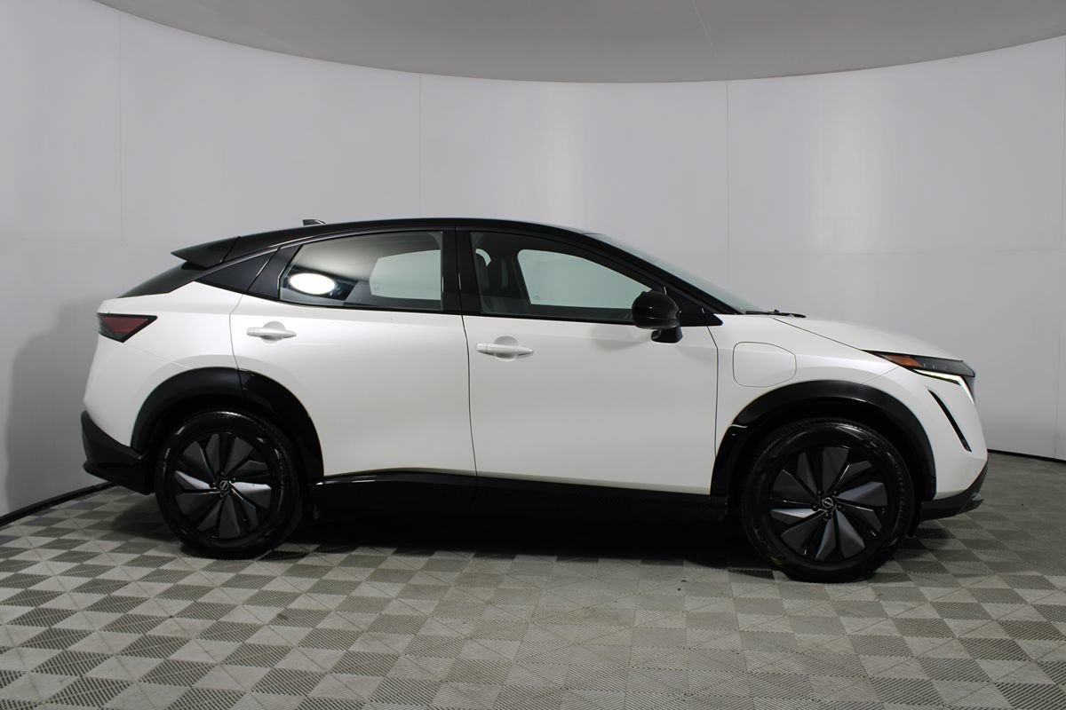 Used 2023 Nissan Ariya AWD image 34