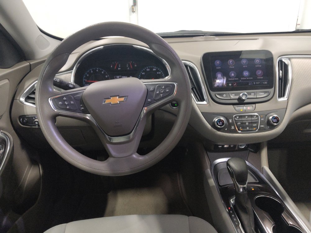 Used 2021 Chevrolet Malibu LT FWD image 22