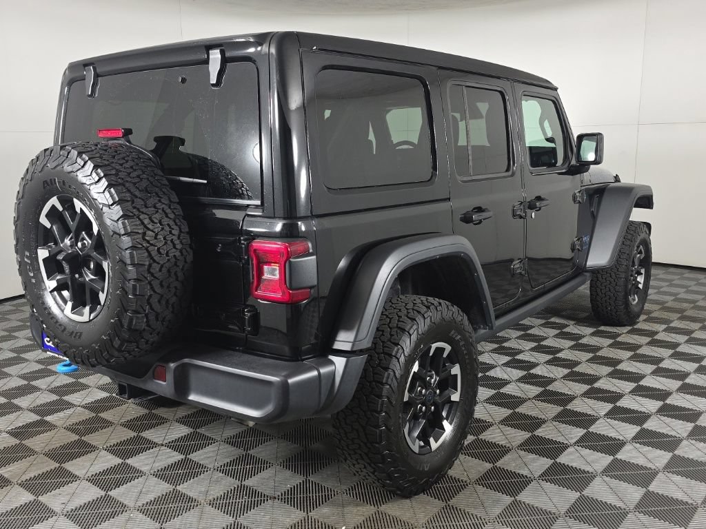 Certified 2025 Jeep Wrangler Unlimited Rubicon 4xe w/ Convenience Group AWD/4WD image 6
