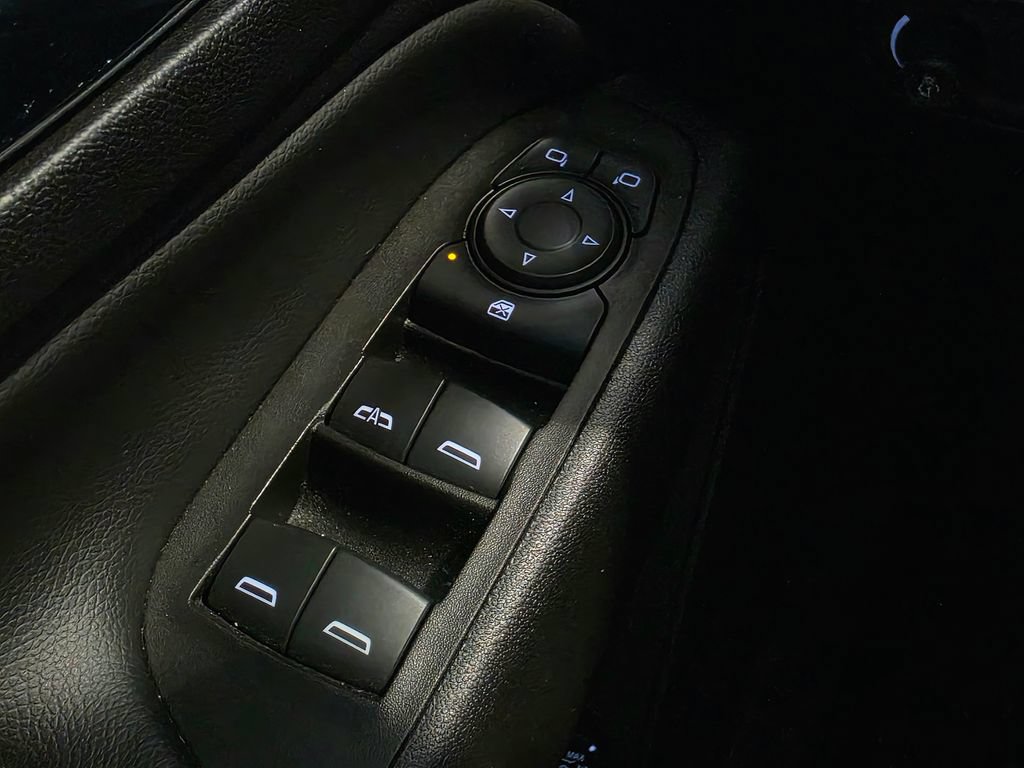 Used 2020 Chevrolet Equinox LT FWD image 13