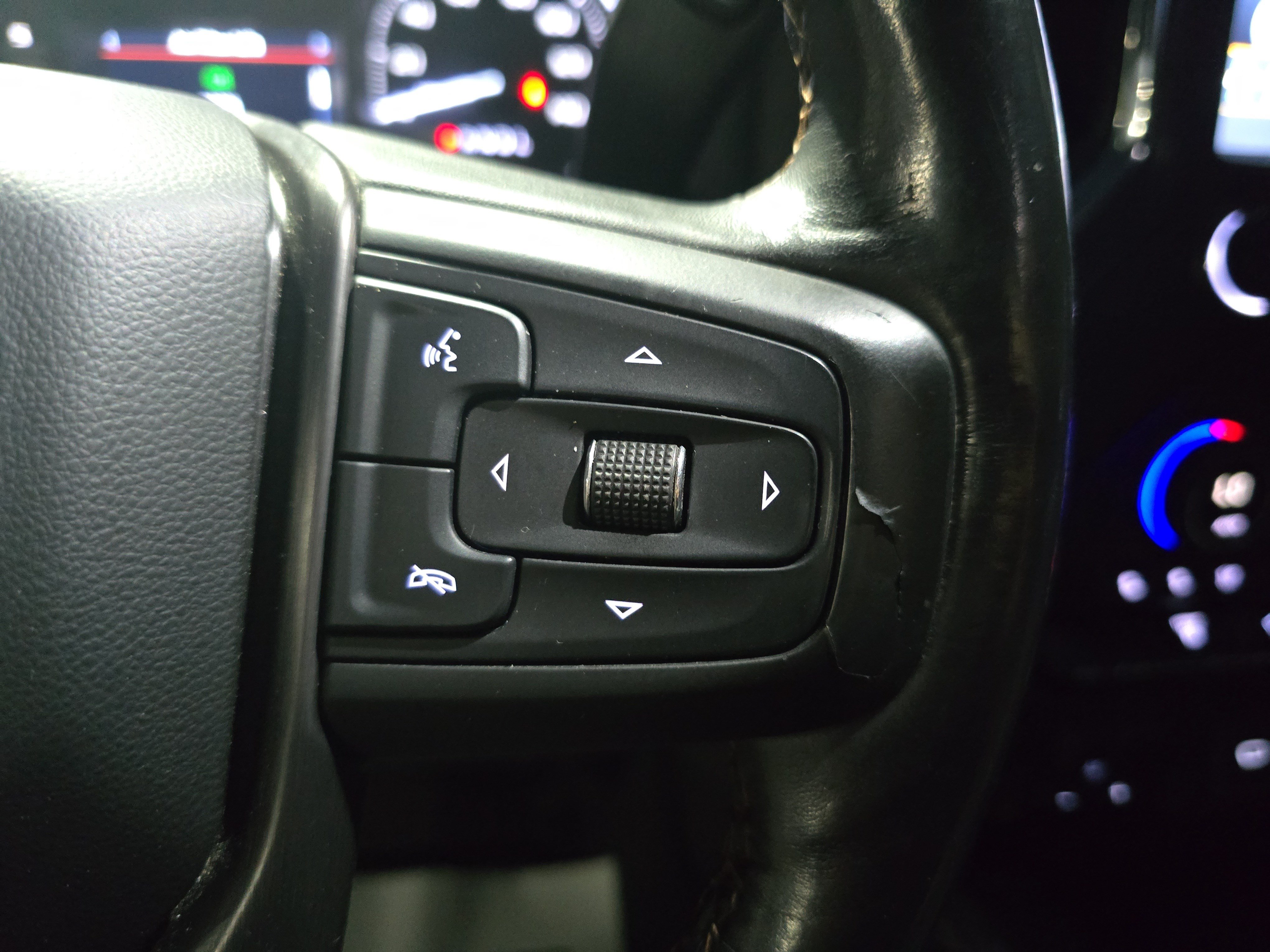 Used 2022 GMC Sierra 2500 AT4 w/ Gooseneck/5TH Wheel Package AWD/4WD image 17