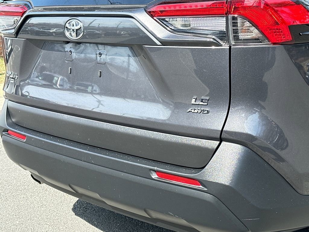 Certified 2020 Toyota RAV4 LE image 4