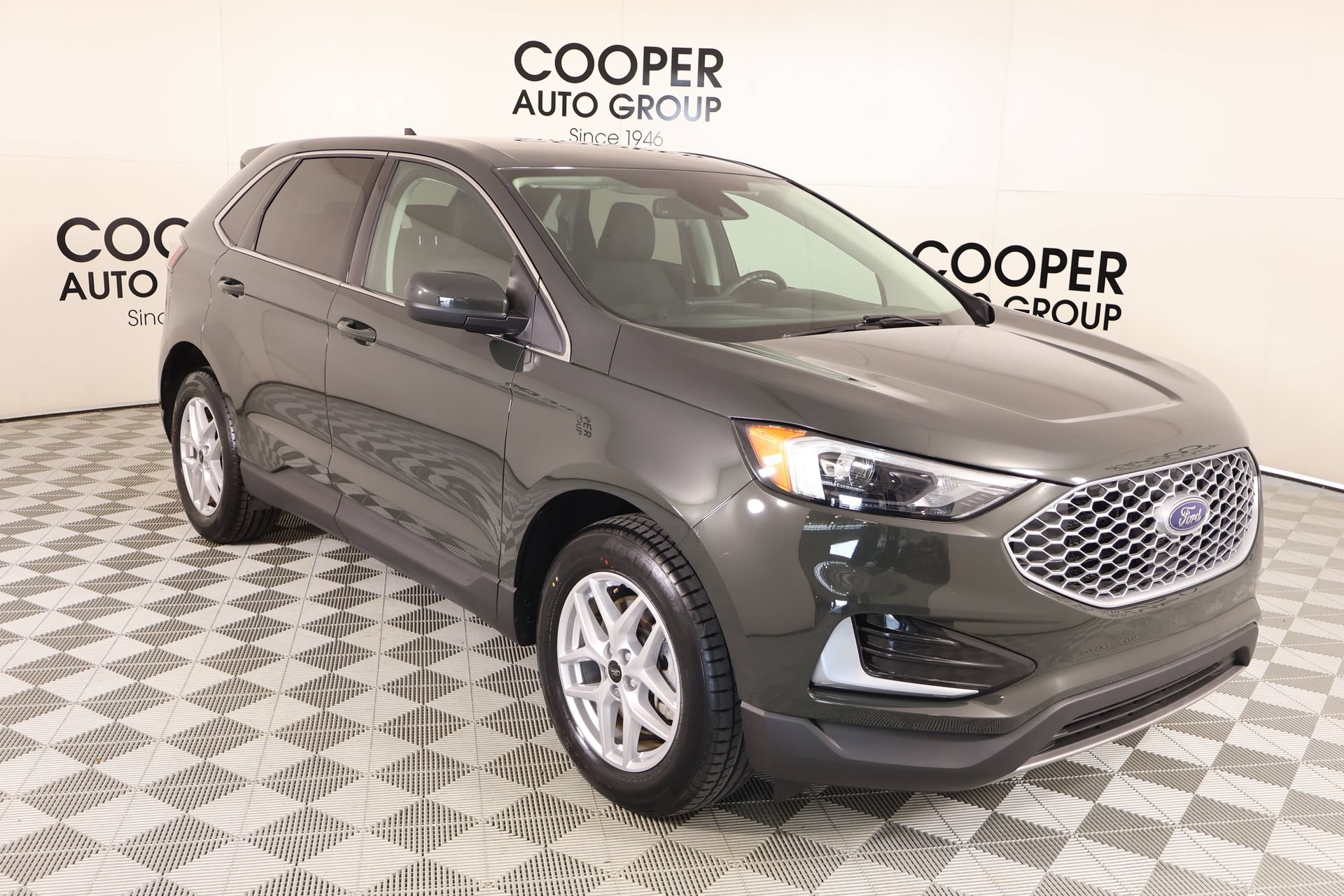Used 2023 Ford Edge SEL AWD/4WD image 1