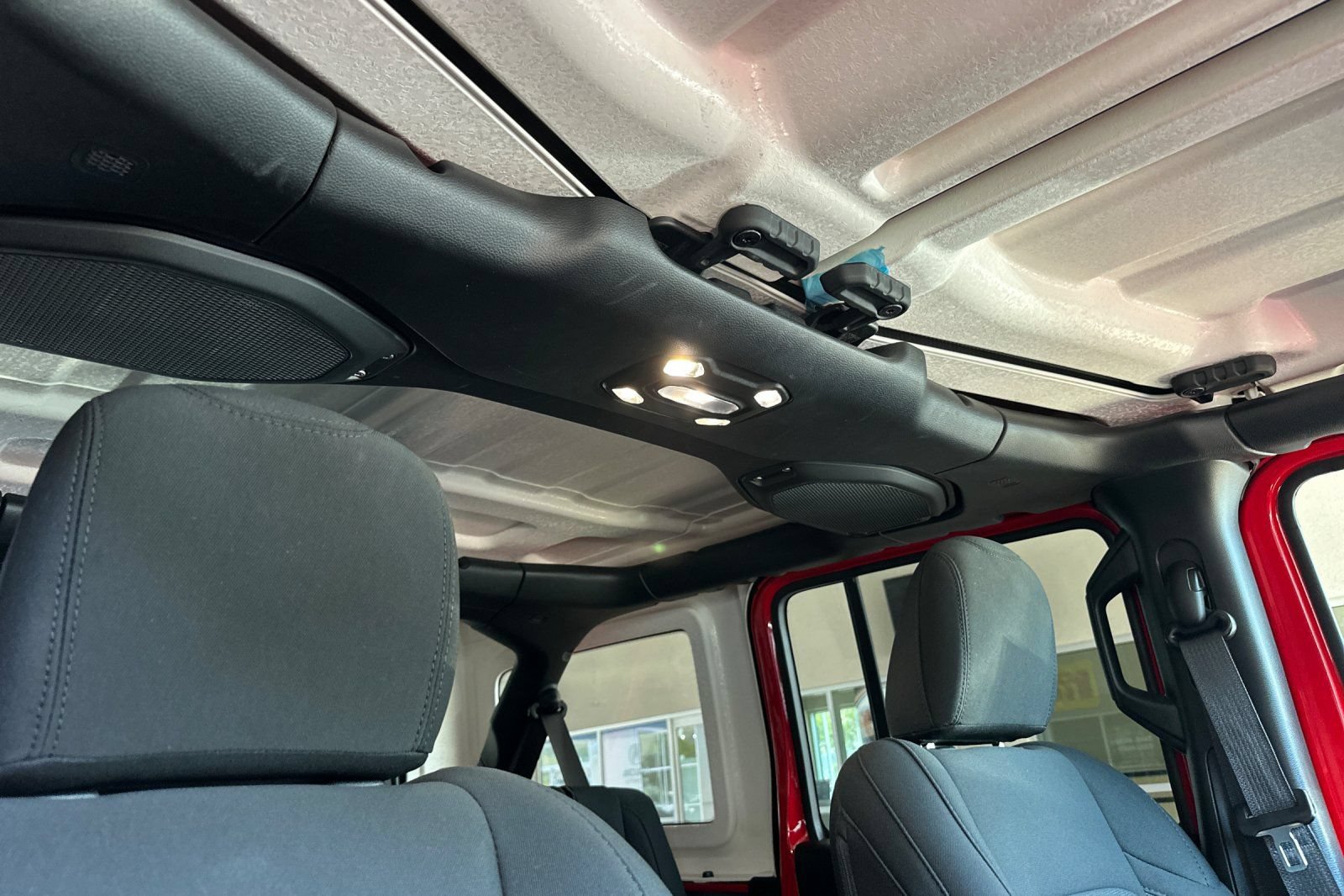 Used 2023 Jeep Wrangler Unlimited AWD/4WD image 17