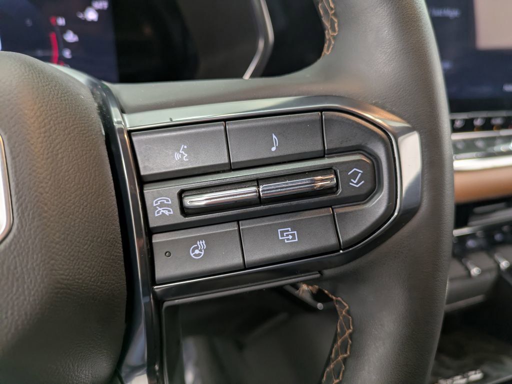 Used 2023 GMC Canyon AT4 w/ AT4 Premium Package image 19