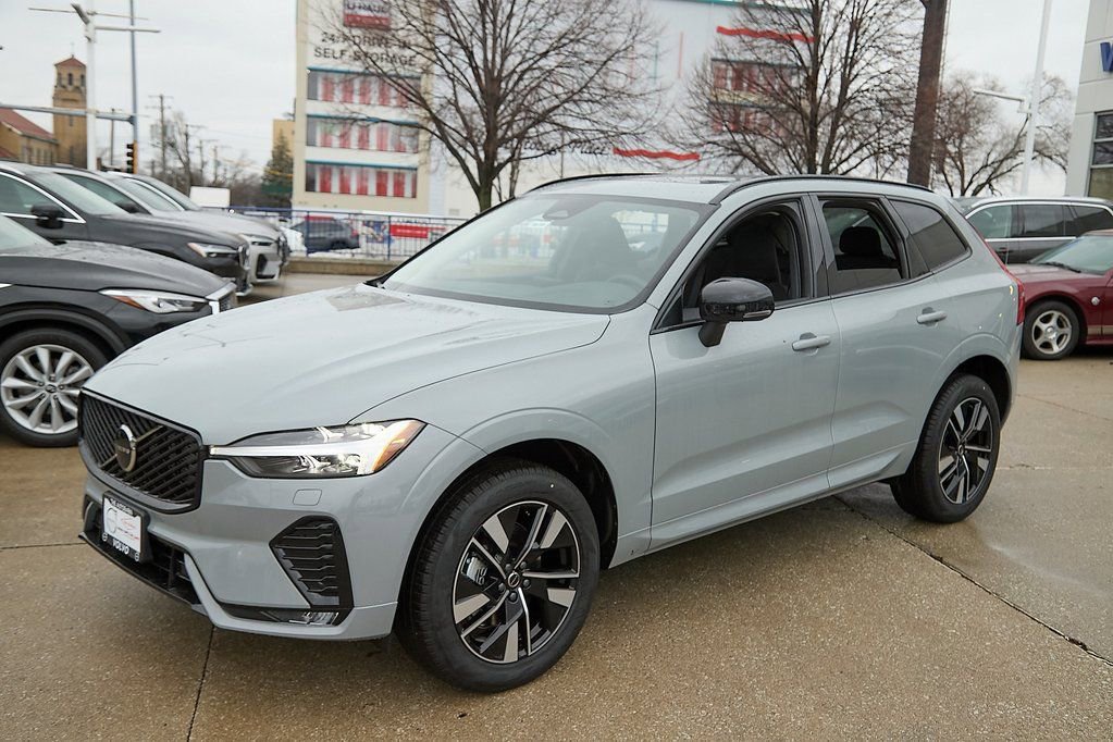 New 2026 Volvo XC60 B5 Core w/ Climate Package image 6