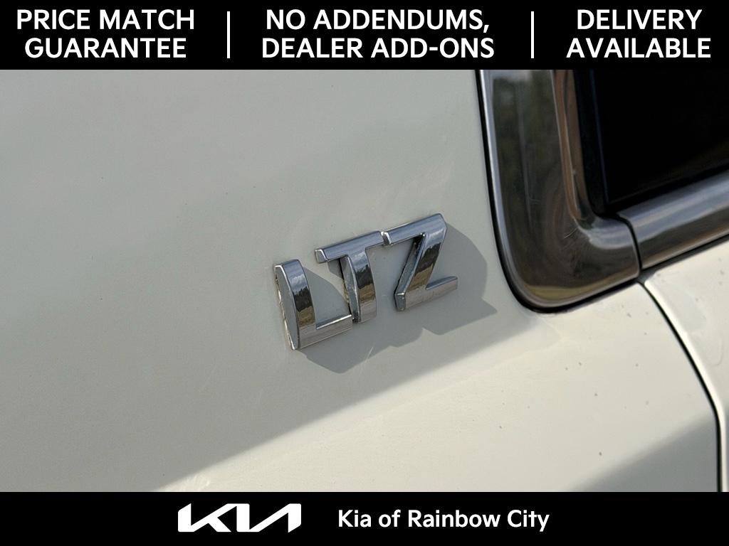 Used 2015 Chevrolet Suburban LTZ image 8