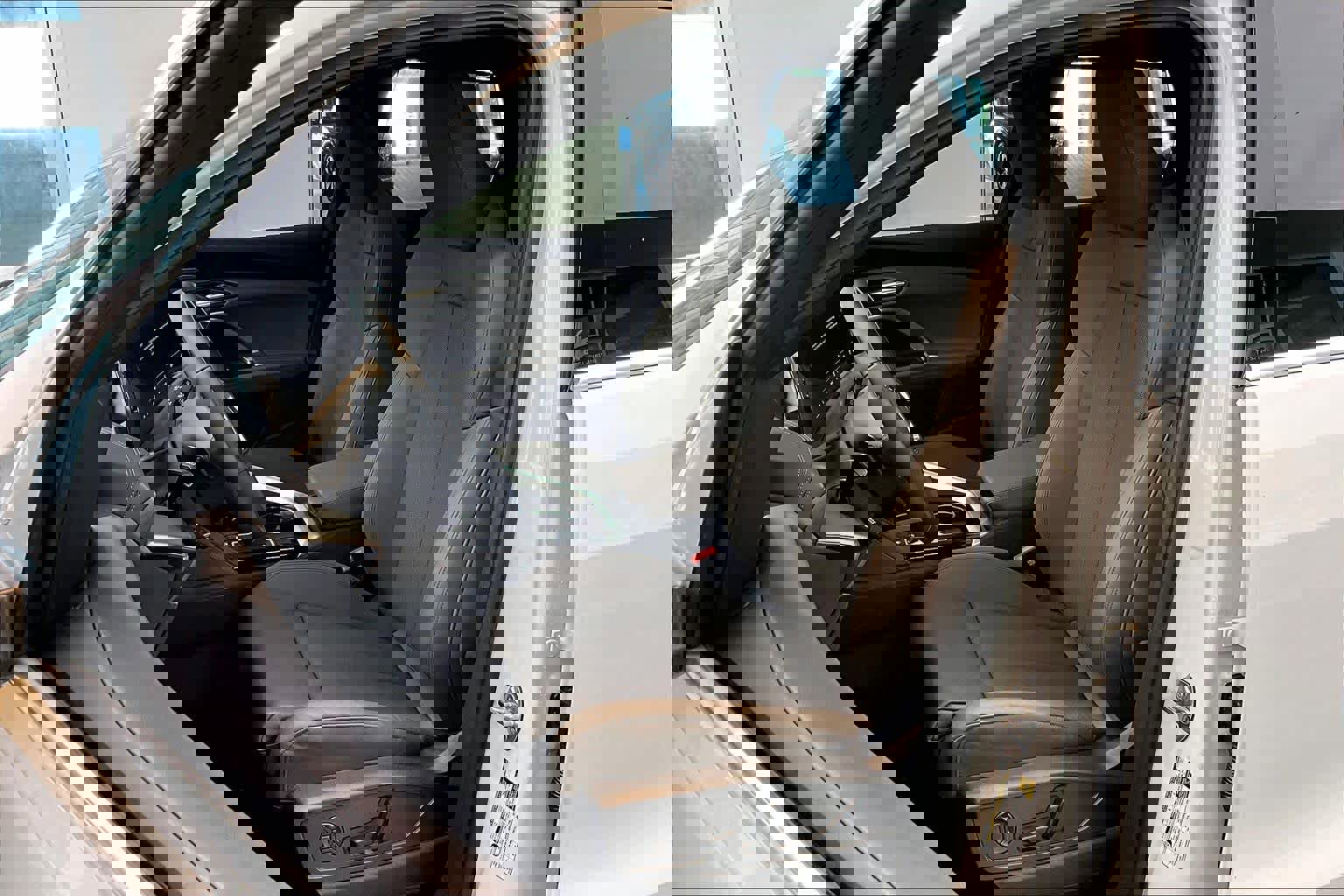 Used 2025 Audi Q5 Premium Plus image 8