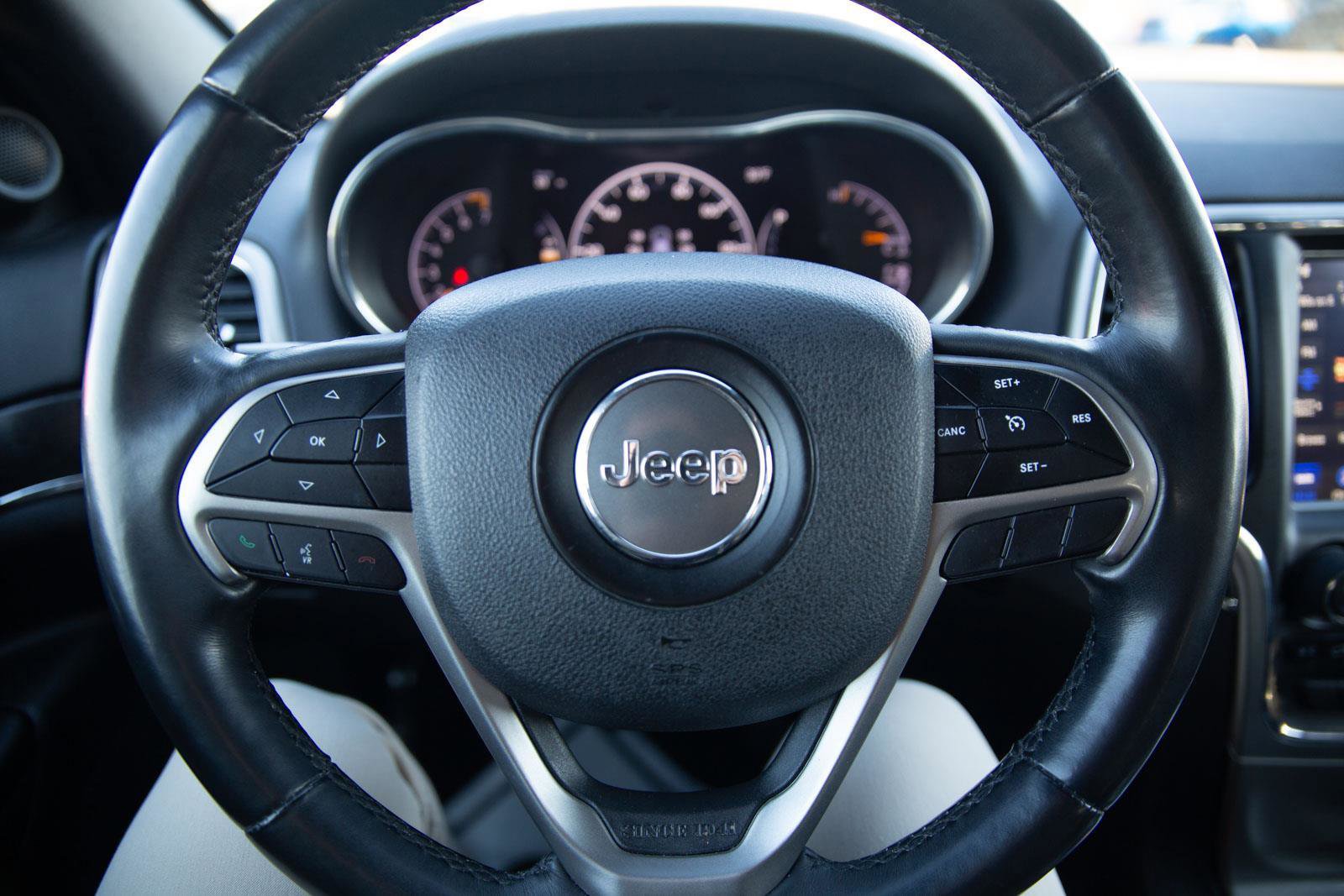 Used 2018 Jeep Grand Cherokee Limited image 11