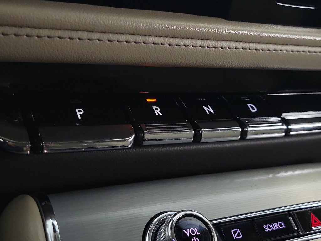 Certified 2024 Lincoln Aviator 2WD image 29