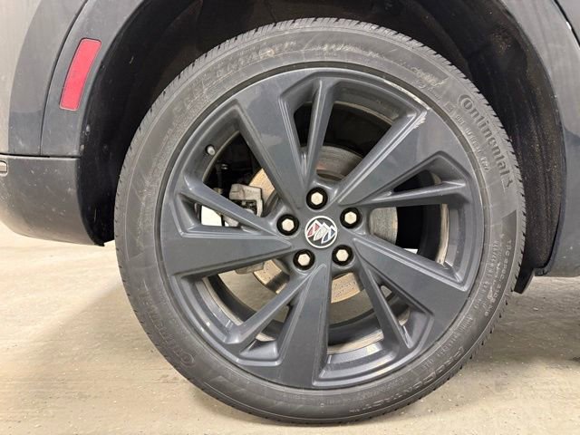 Used 2023 Buick Envision Preferred w/ Sport Touring Package AWD/4WD image 23