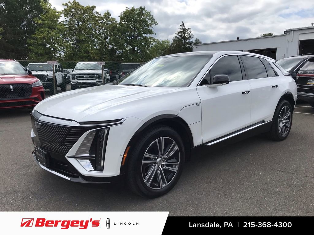 Used 2024 Cadillac Lyriq Luxury