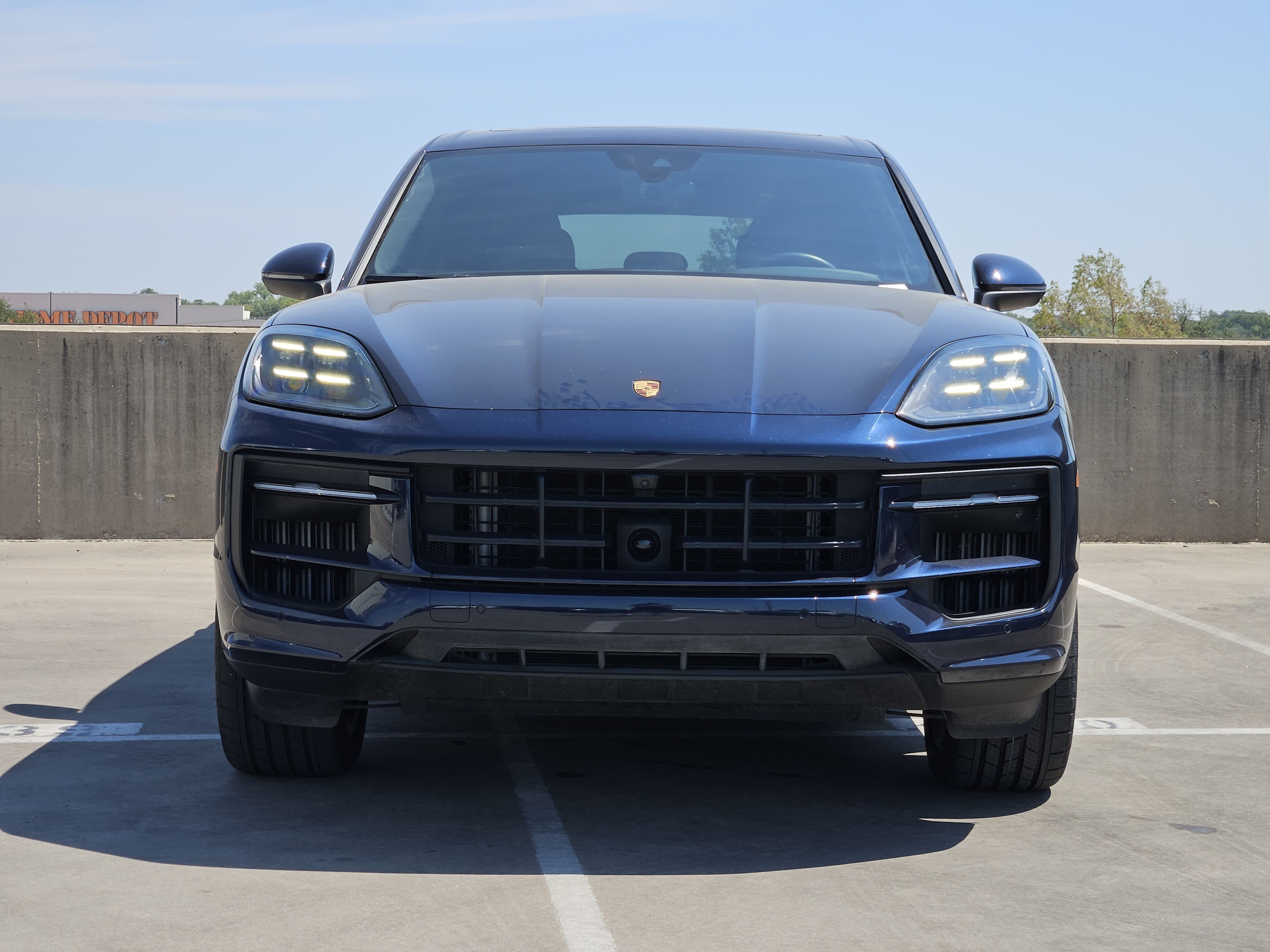 Certified 2024 Porsche Cayenne AWD/4WD image 11