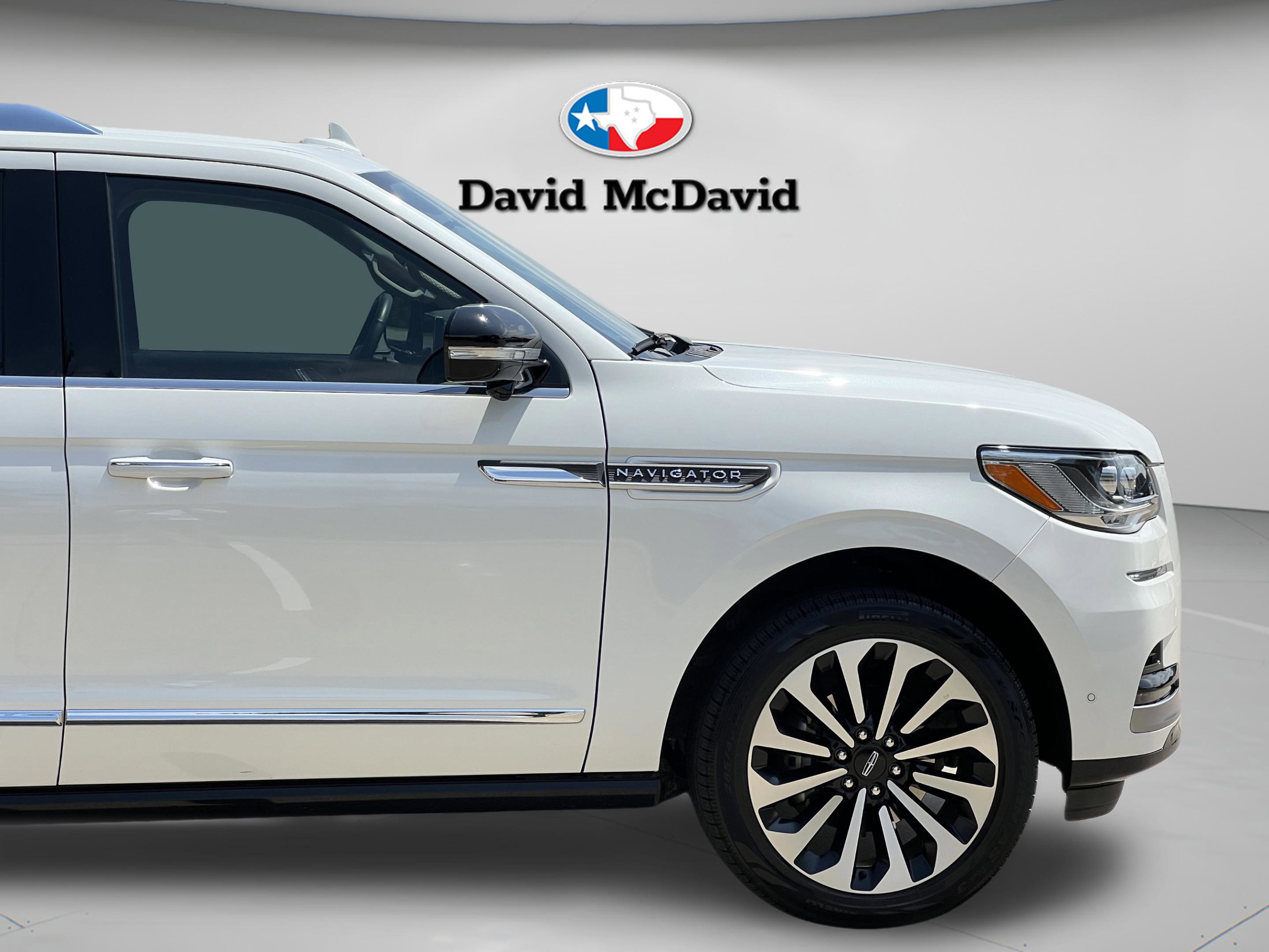 Used 2023 Lincoln Navigator L Reserve AWD/4WD image 37