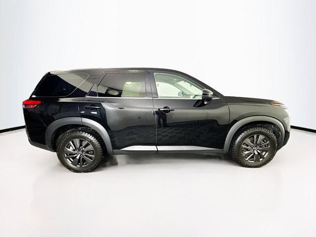 Used 2022 Nissan Pathfinder S AWD/4WD image 4