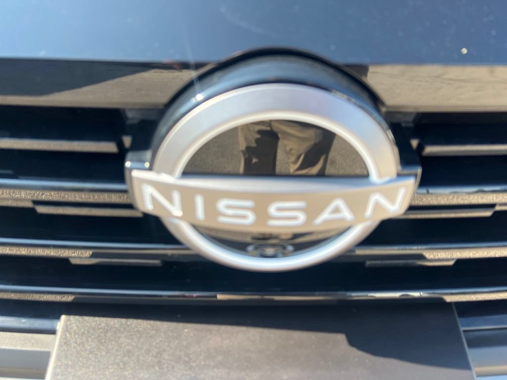 Certified 2025 Nissan Kicks SR w/ SR Premium Package AWD/4WD image 33