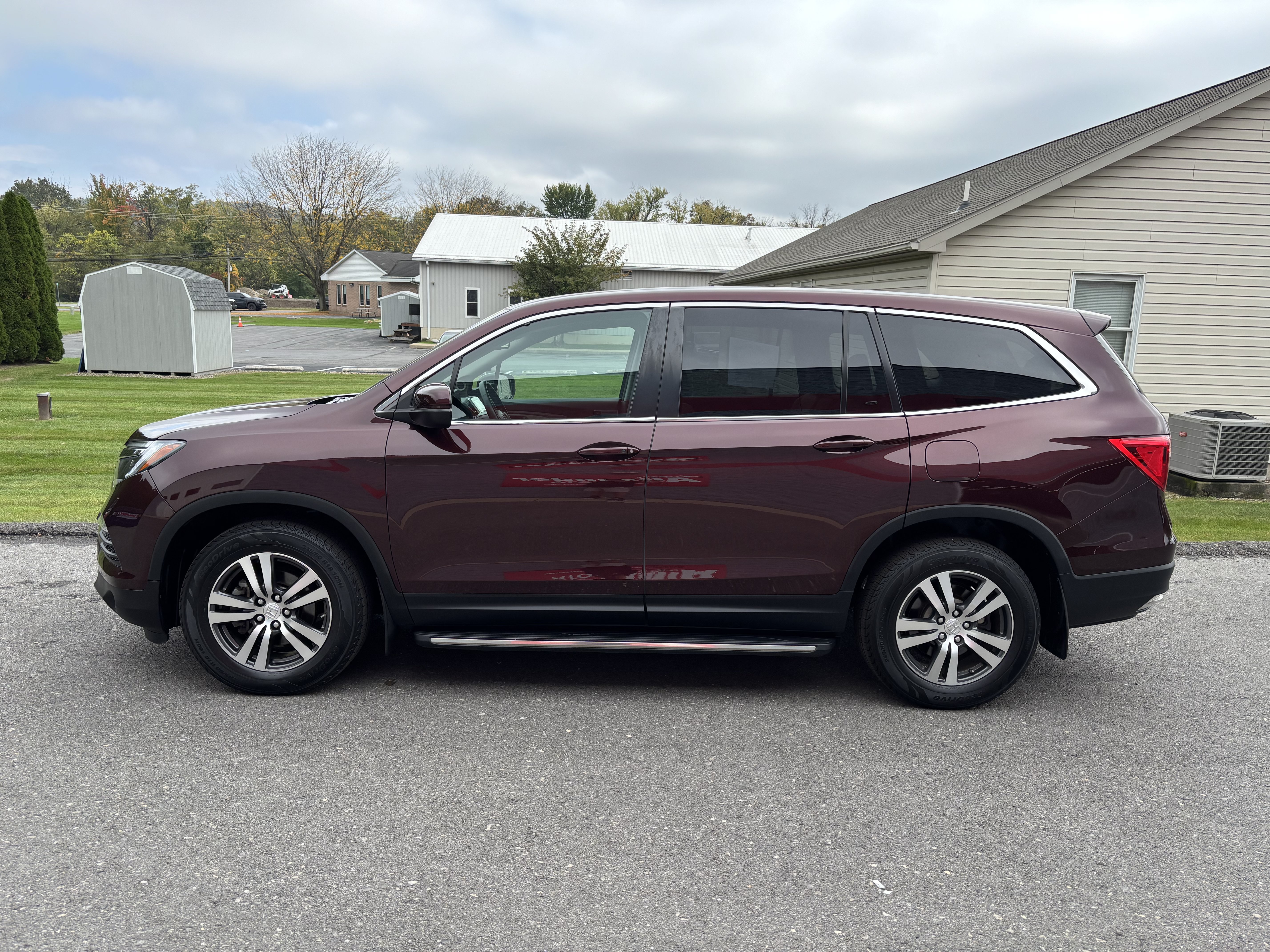 Used 2017 Honda Pilot EX-L image 7