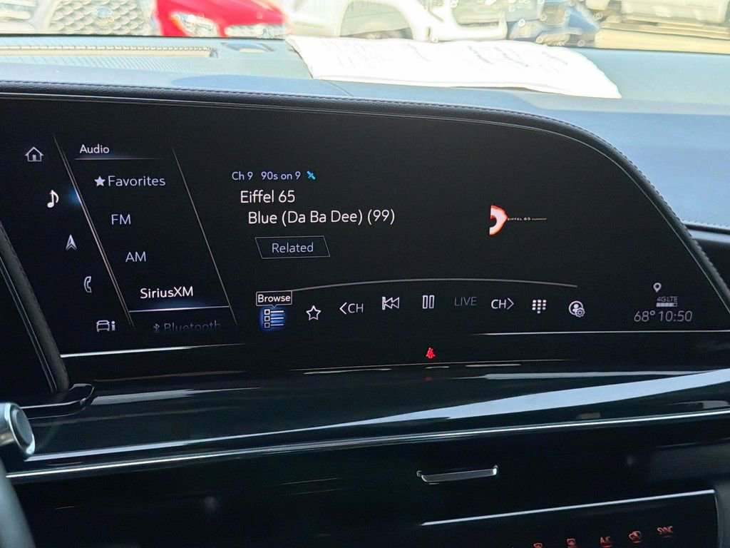 Certified 2023 Cadillac Escalade V w/ LPO, ONYX Package AWD/4WD image 15