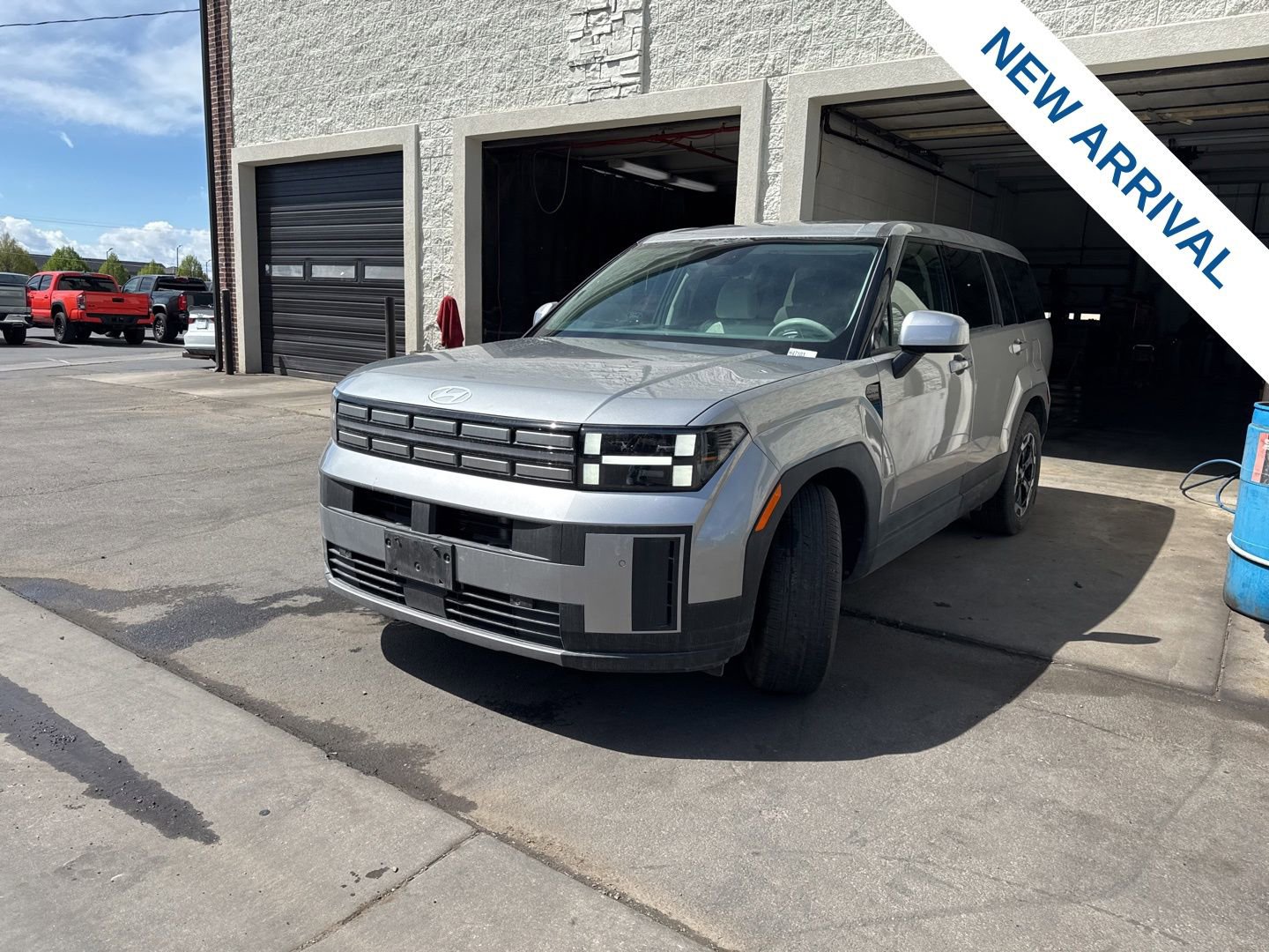 Used 2024 Hyundai Santa Fe SE image 3