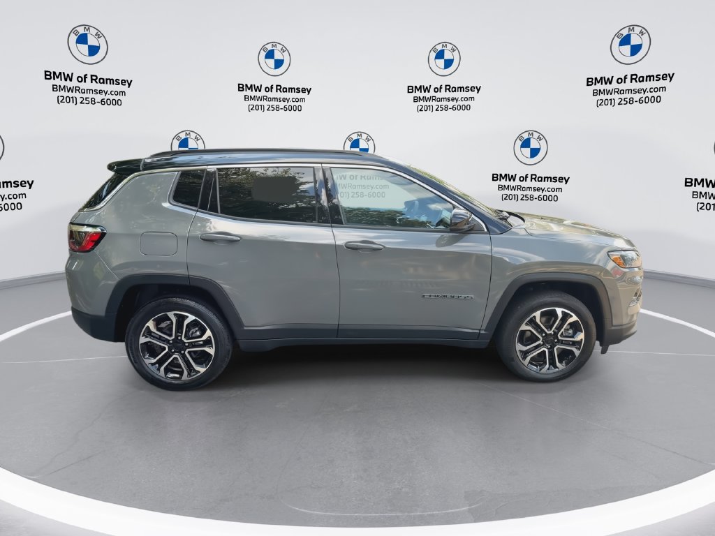 Used 2024 Jeep Compass Limited AWD/4WD image 9