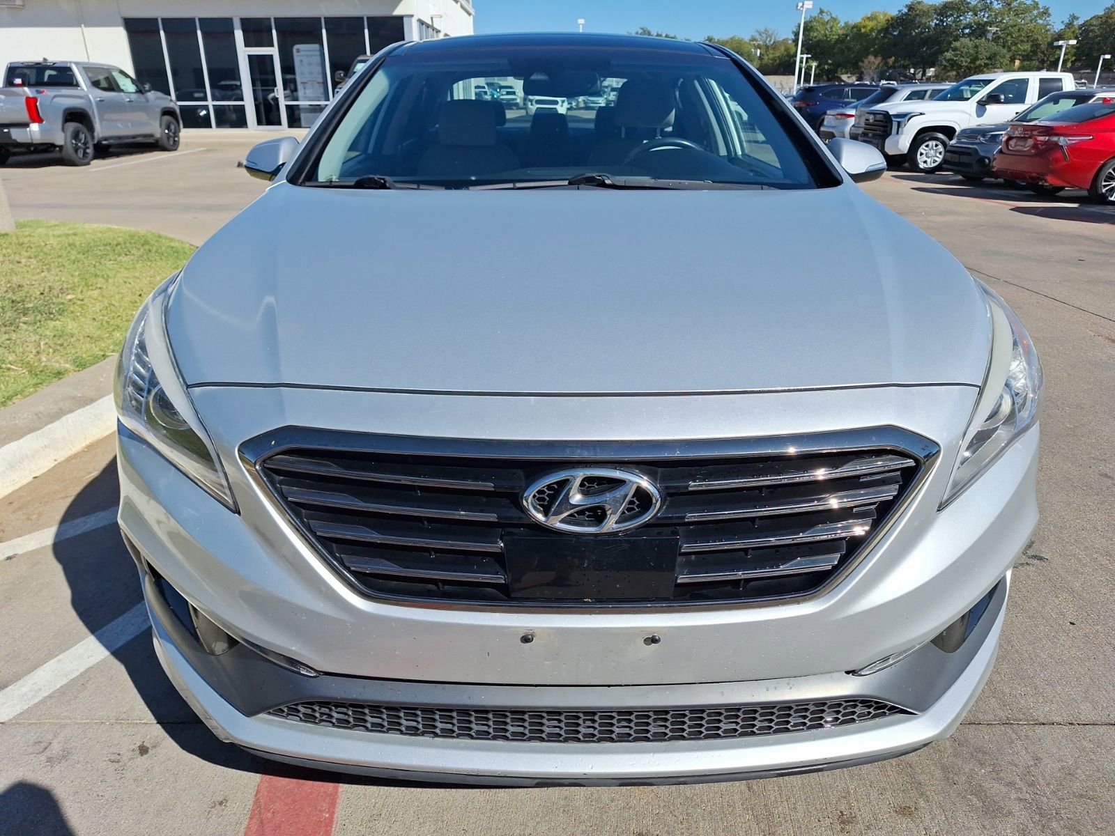 Used 2016 Hyundai Sonata Limited w/ Option Group 05 image 9