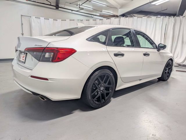 Used 2022 Honda Civic Sport image 3
