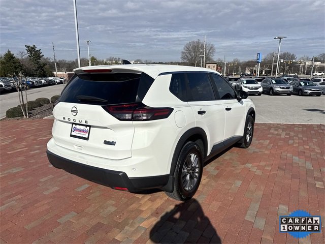 Used 2025 Nissan Rogue S image 36