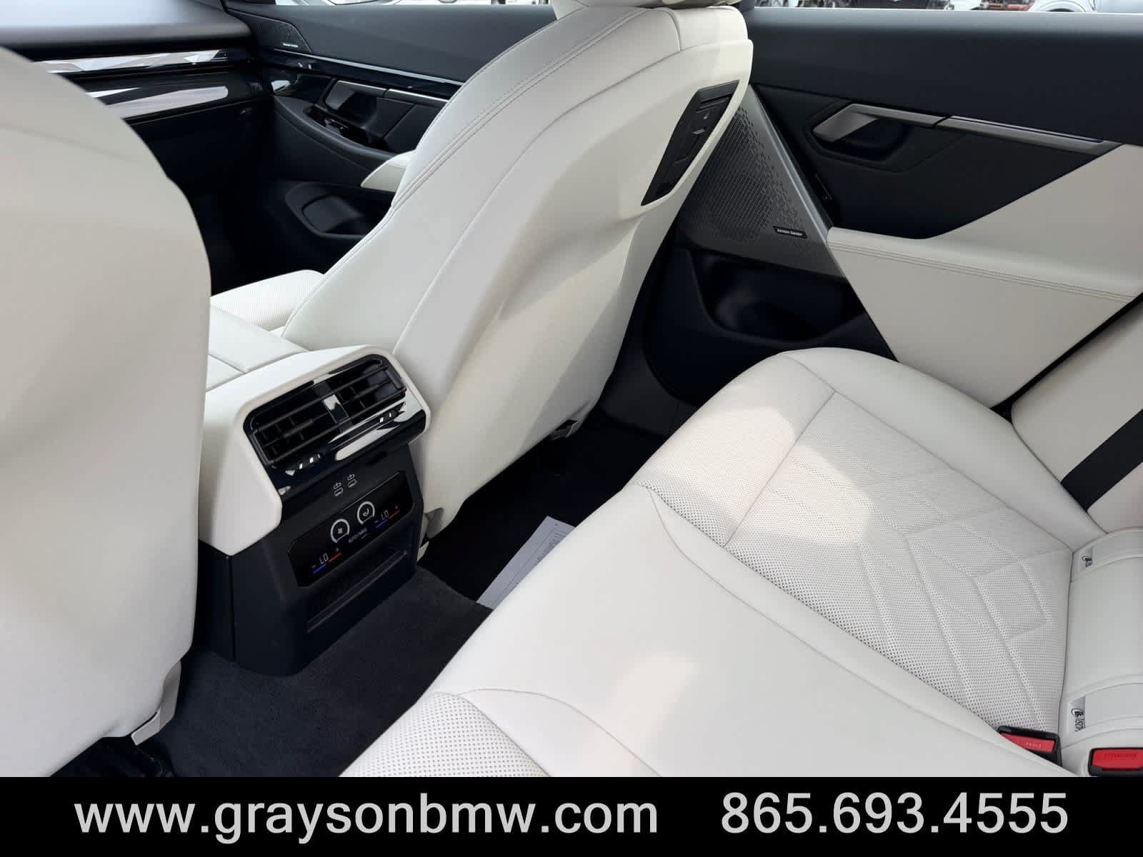 Used 2026 BMW 540i xDrive AWD/4WD image 17