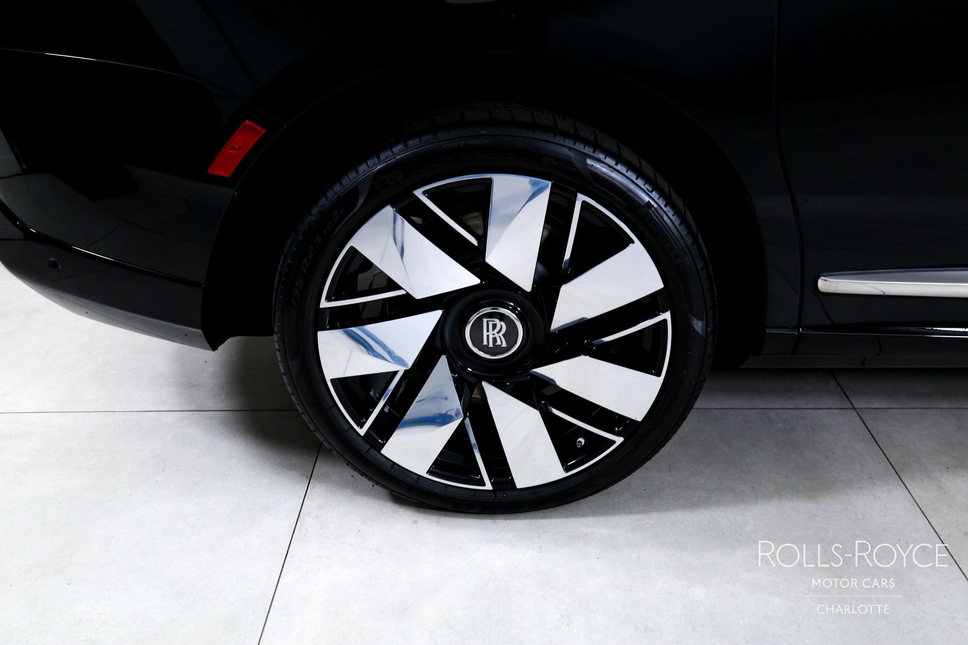 New 2026 Rolls-Royce Cullinan AWD/4WD image 41