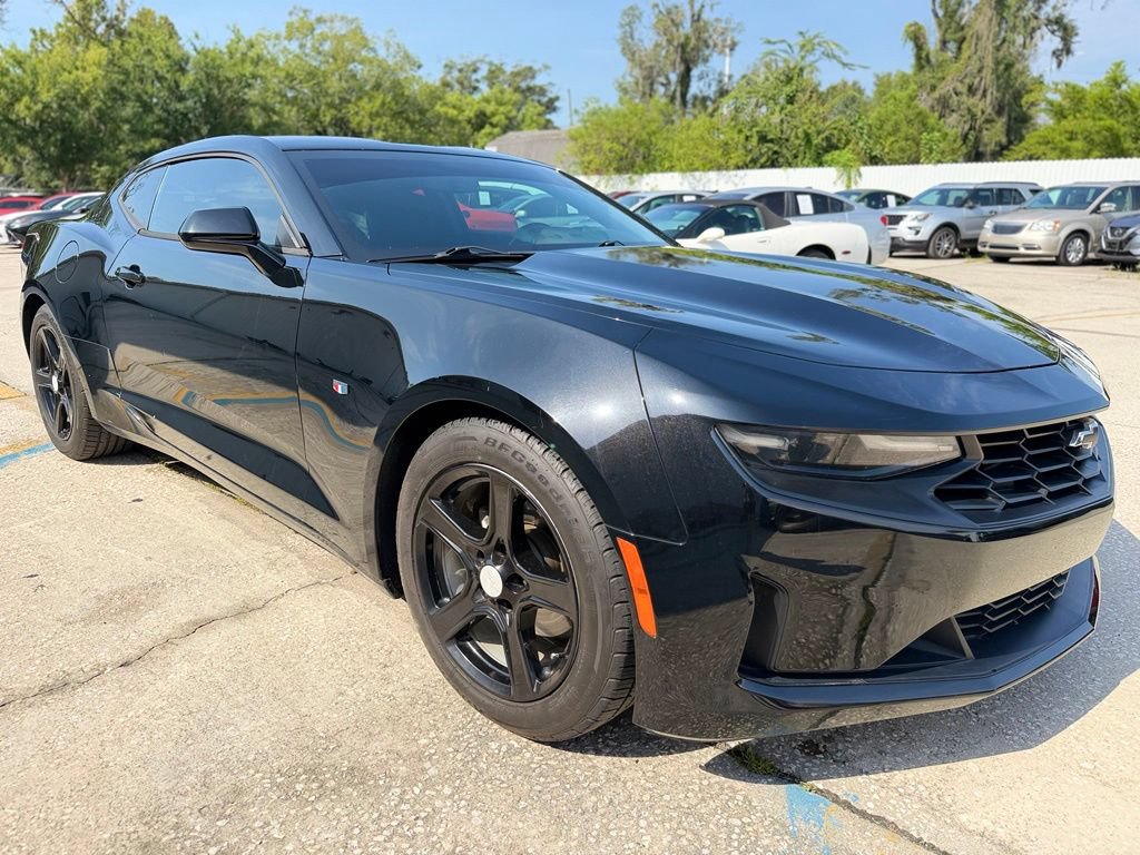 Used 2019 Chevrolet Camaro LT RWD image 5