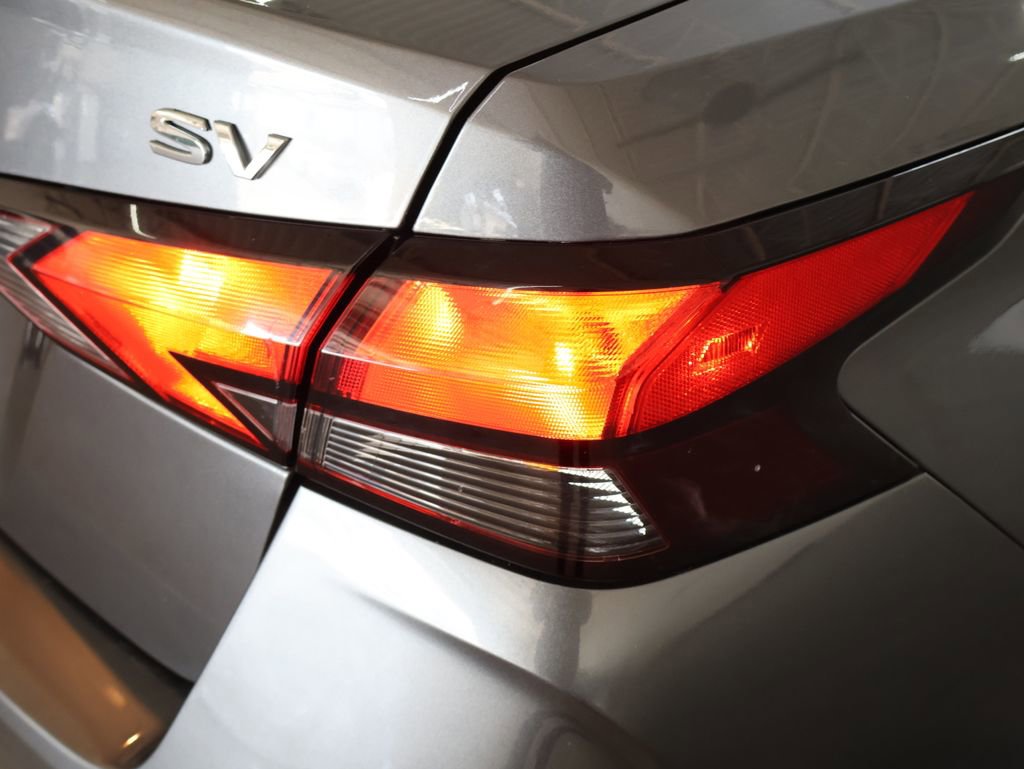 Used 2023 Nissan Versa SV image 27