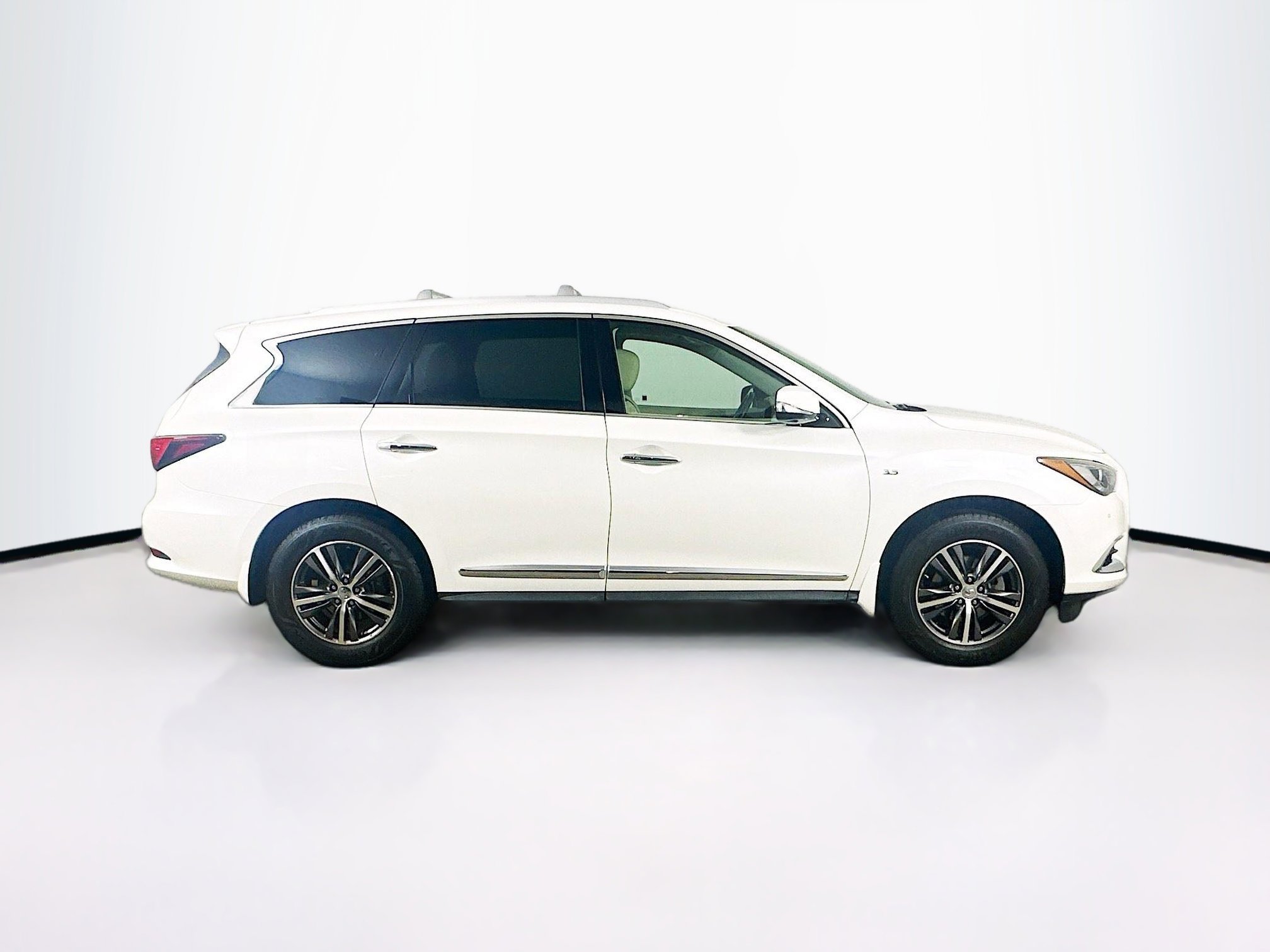 Used 2017 INFINITI QX60 FWD w/ Premium Plus Package image 10