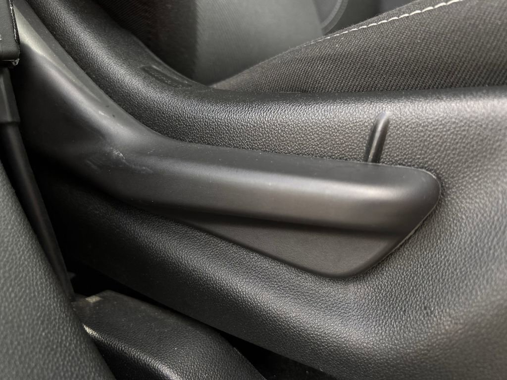 Used 2025 Chevrolet Blazer LT image 30