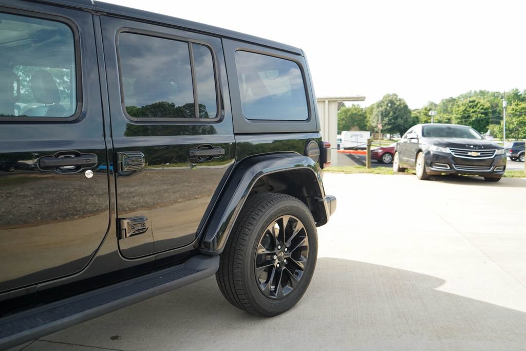 Used 2023 Jeep Wrangler Unlimited Sahara AWD/4WD image 21