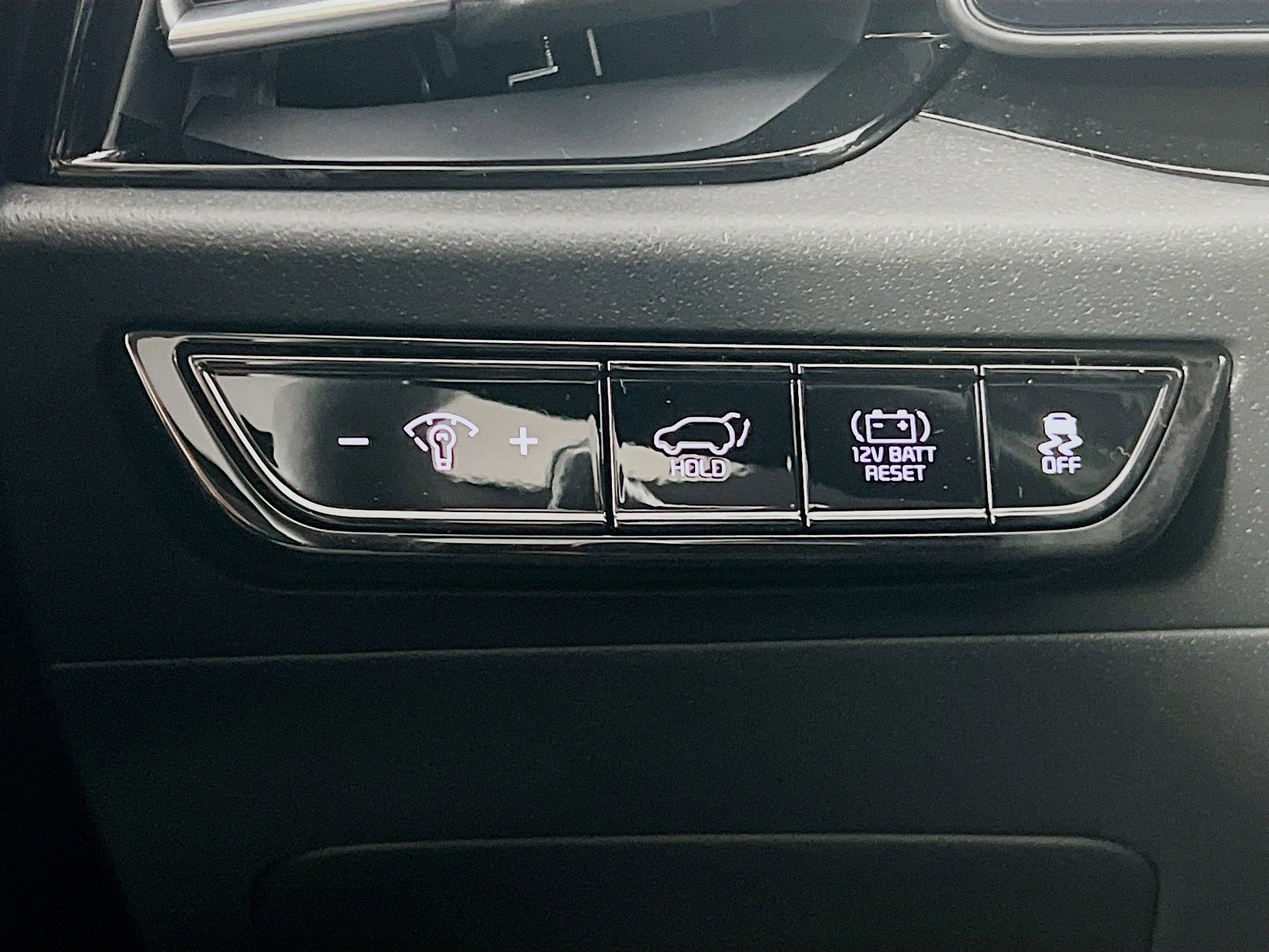 New 2025 Kia Niro SX image 14