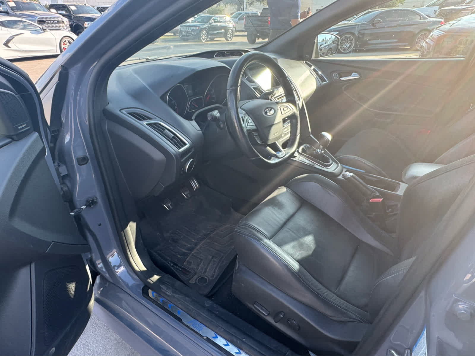 Used 2017 Ford Focus RS AWD/4WD image 8