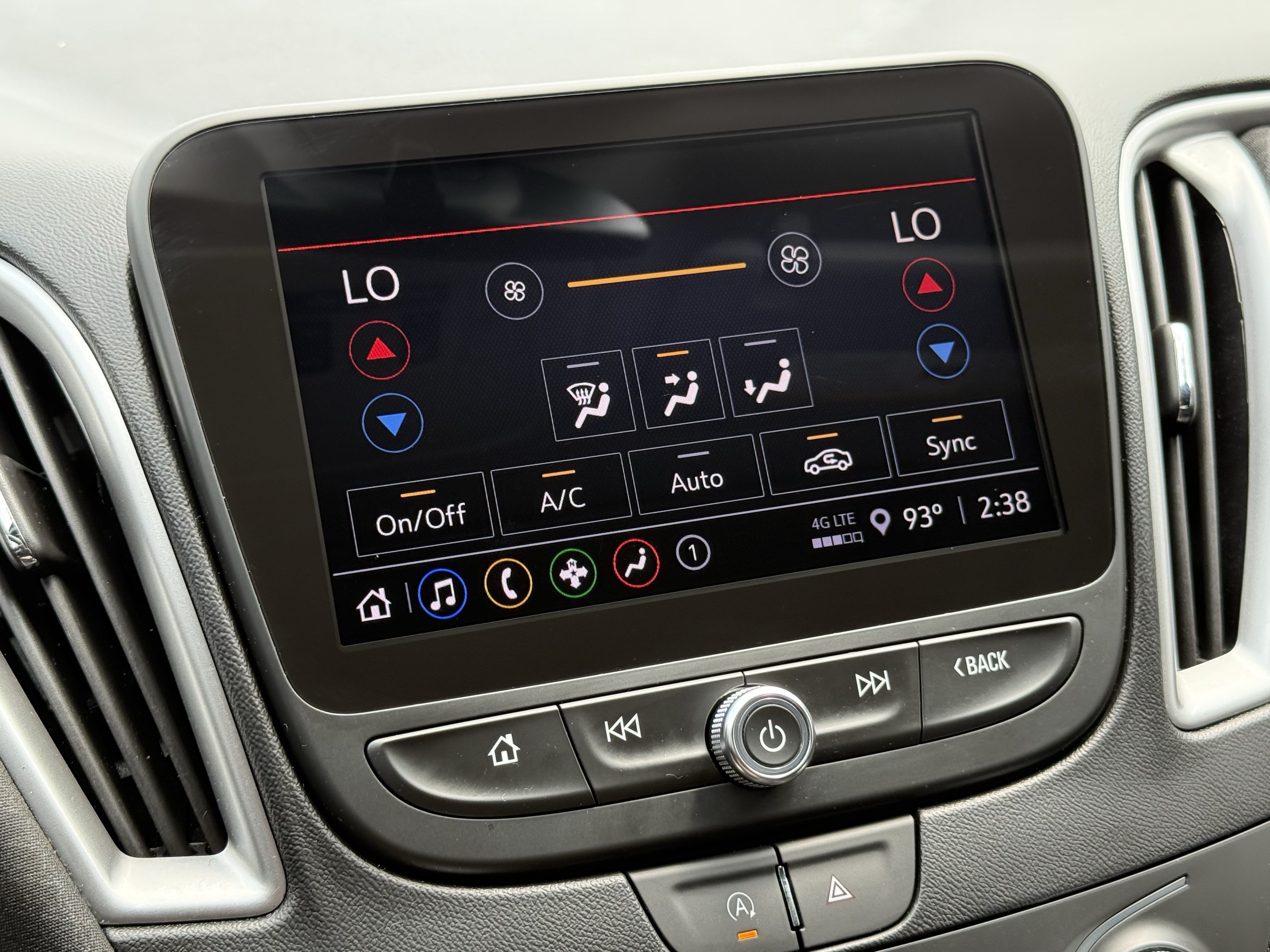 Used 2023 Chevrolet Malibu LT FWD image 31