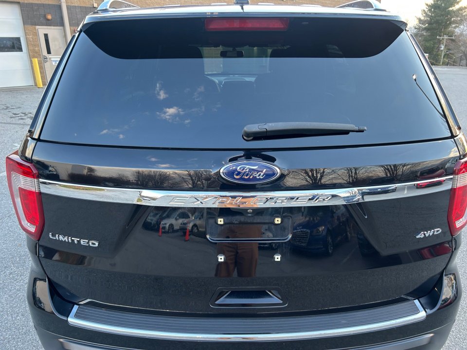 Used 2019 Ford Explorer Limited w/ Class III Trailer Tow Package image 14